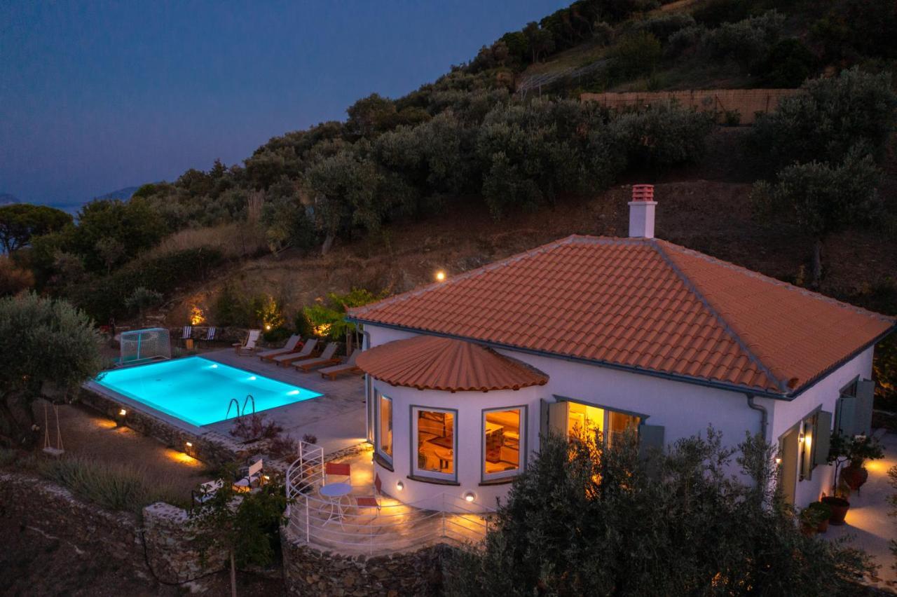 Avgi Villa Glossa Exterior foto